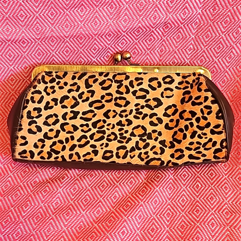 Leopard Clutch